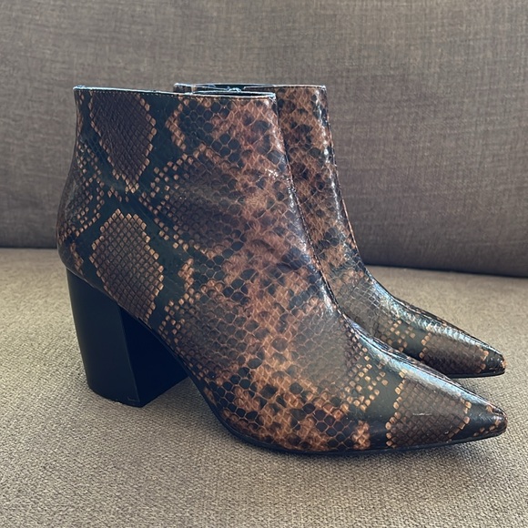 Jeffrey Campbell Final Bootie snake skin - Picture 2 of 8